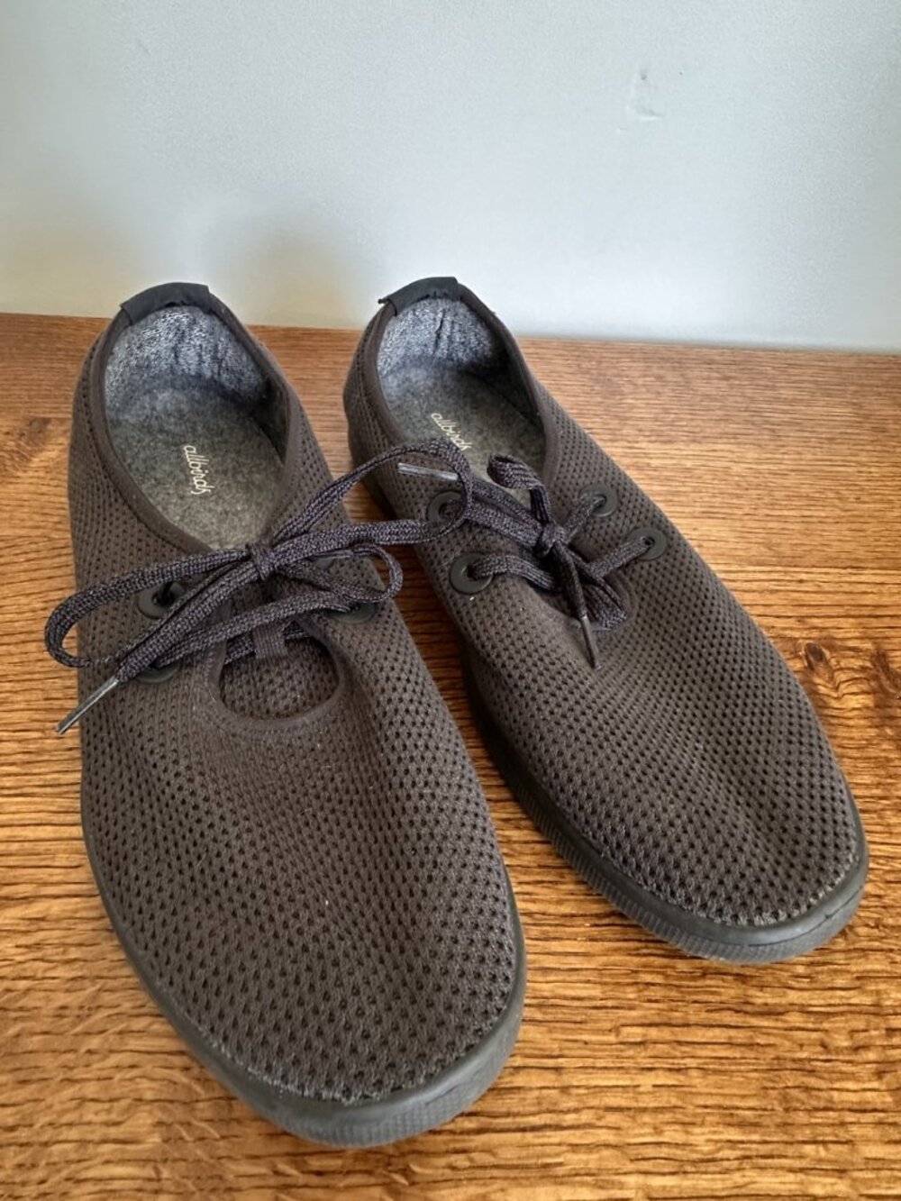 MEN'S ALLBIRDS SHOES SIZE 12
